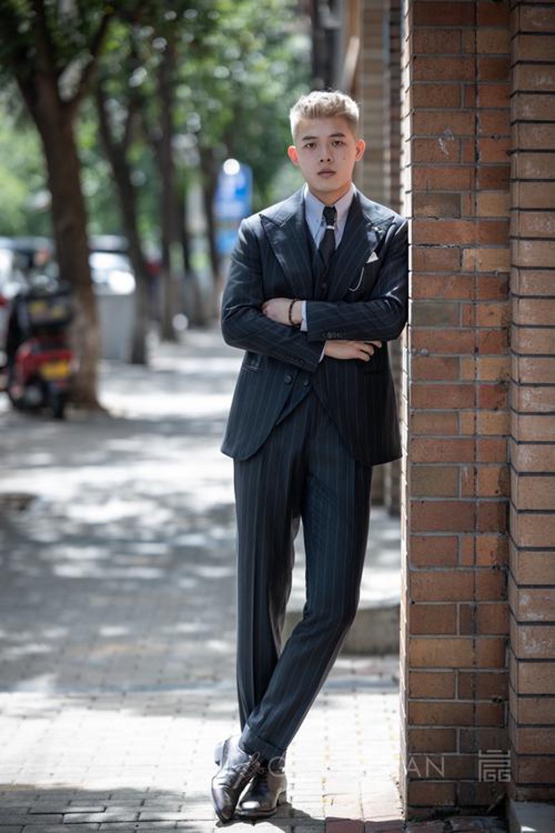 封泽金服装：品牌故事背后的时尚革命